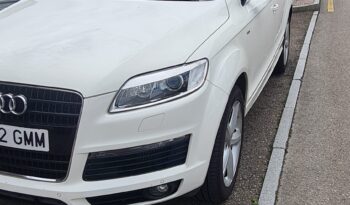 Audi Q7 full